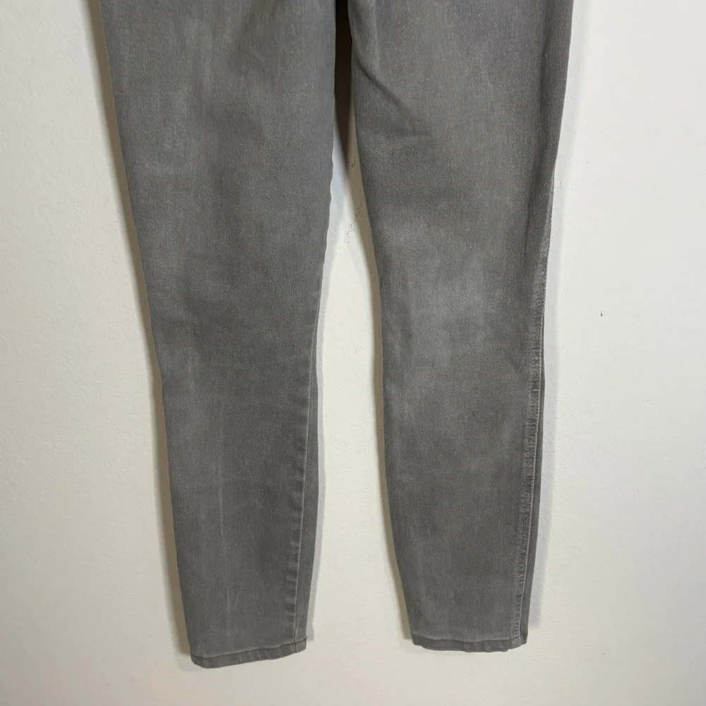 MOTHER The Swooner Exposed Snap Ankle High Waisted Jeans Gray Denim Size 24‎